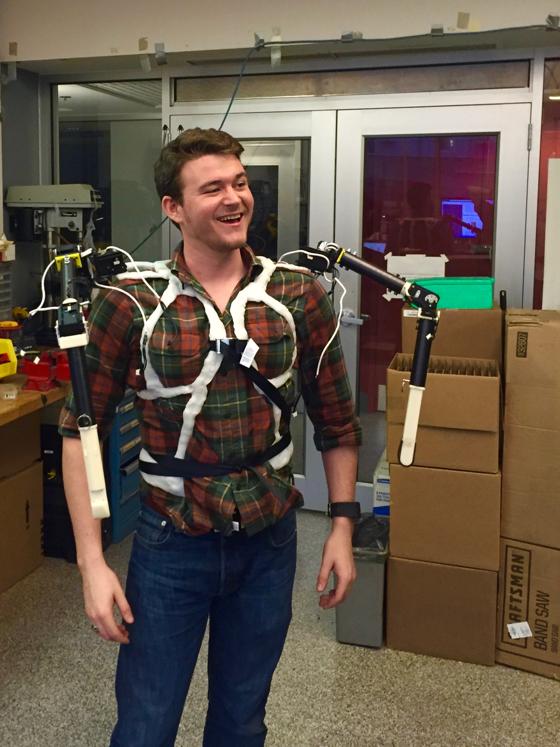 Extra Robot Arms that you wear